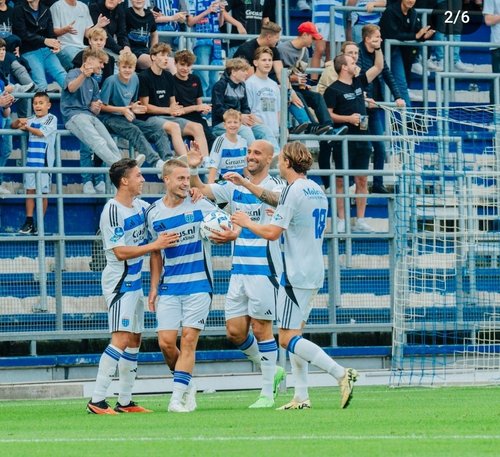 PEC Zwolle wint overtuigend van De Graafschap